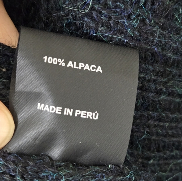 Indigenous 100% Alpaca Cardigan Forest Green Color Made in Peru Size Large - Picture 16 of 16